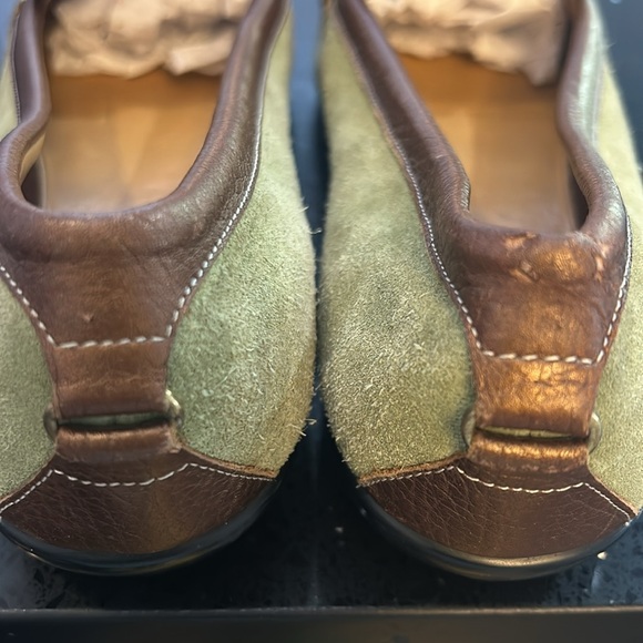 EUC Cole Hann Flats - Picture 3 of 10